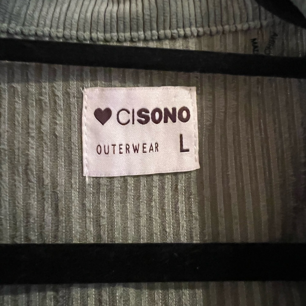 Button up. - Picture 2 of 2